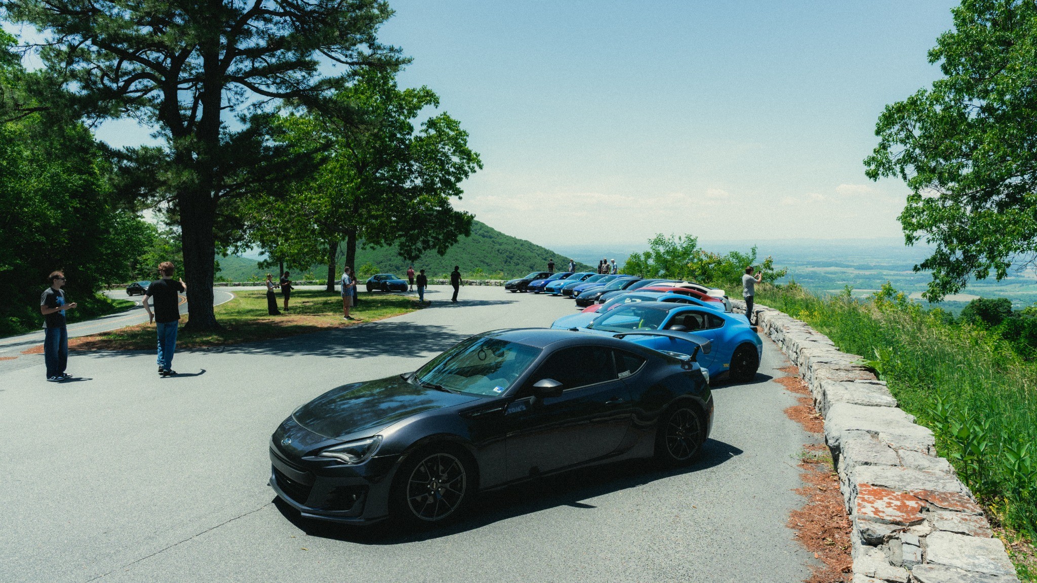 RVA 86 Club cars lined up along Skyline Drive